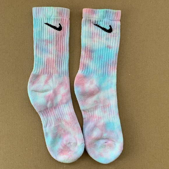 CUSTOM Nike Tie Dye Medium Shirt and Sock Bundle - Picture 5 of 15